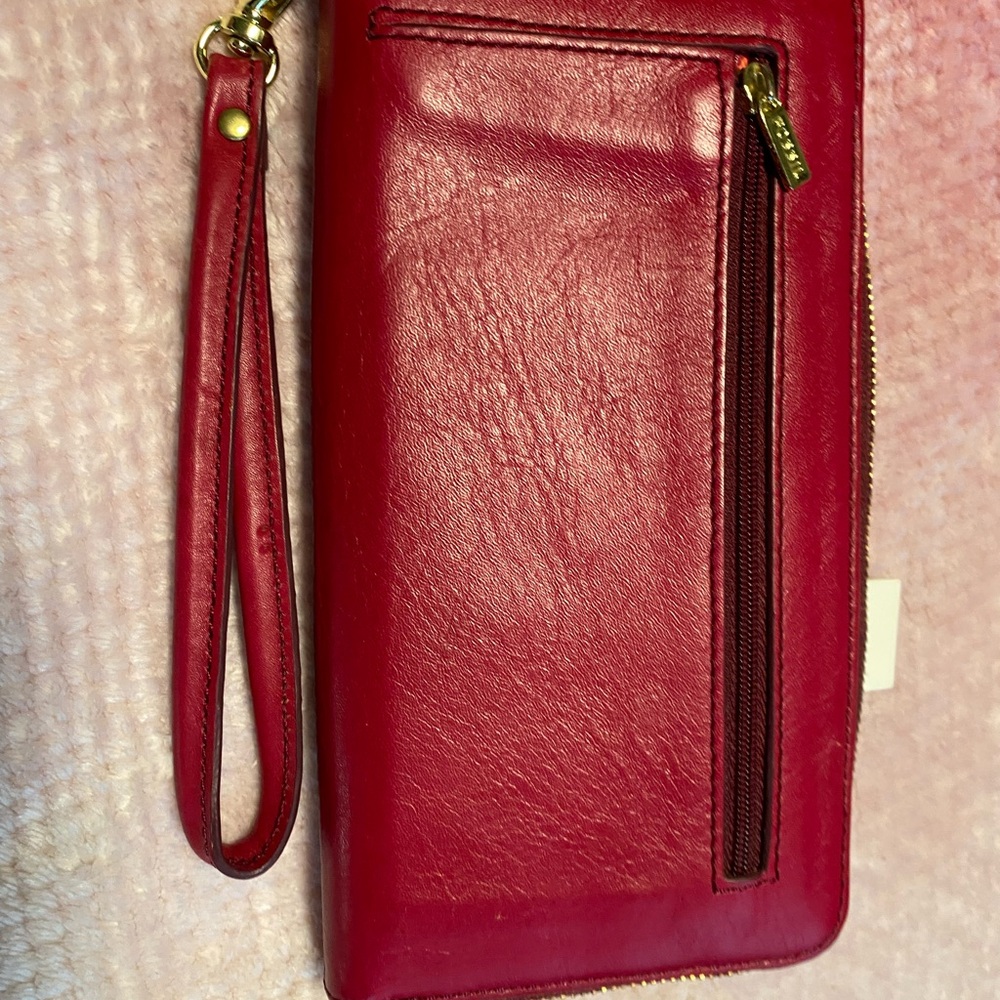 NWT! Fossil Crimson Leather Zip Wristlet Wallet - Picture 4 of 4